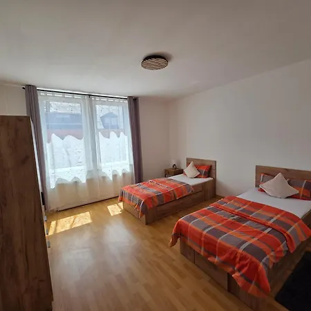 Grosszuegiges Im Obergeschoss Konz